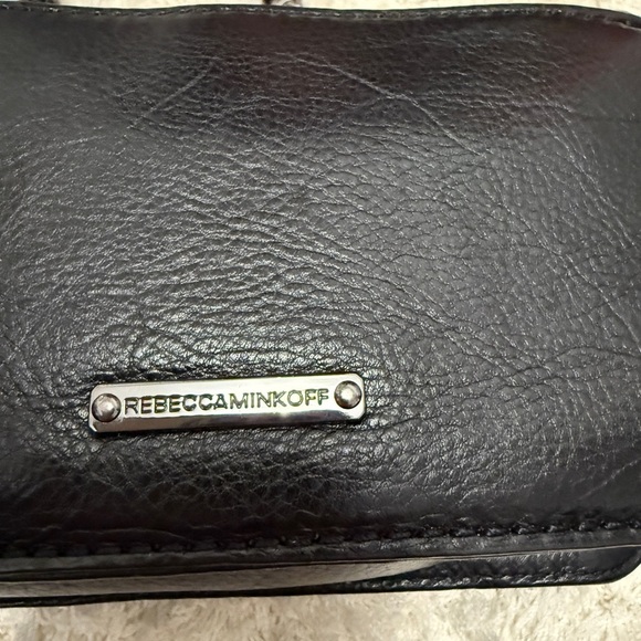 🖤Like New Rebecca Minkoff Black Quilted Crossbody with Chain Strap - Picture 5 of 12